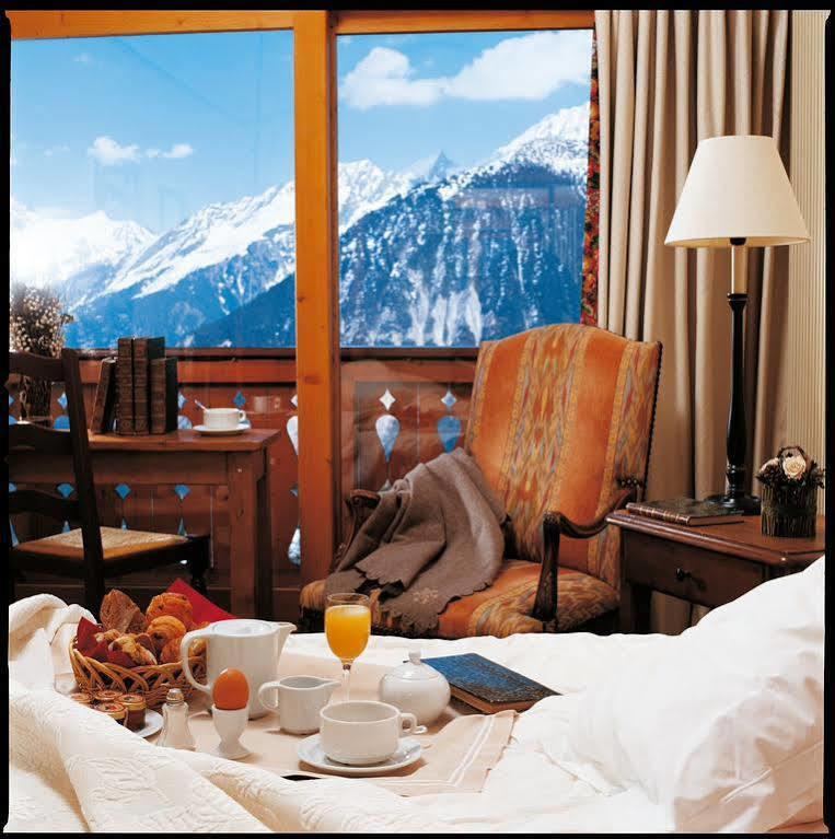 Grand Au Rond Point Des Pistes Hotel Courchevel