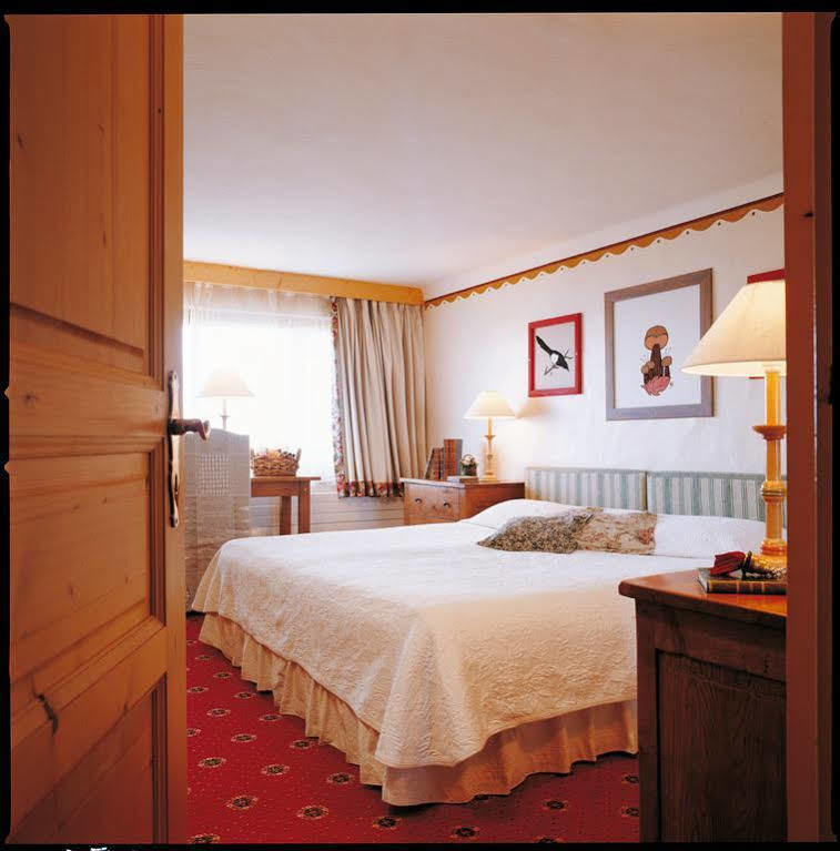 Grand Au Rond Point Des Pistes 4*